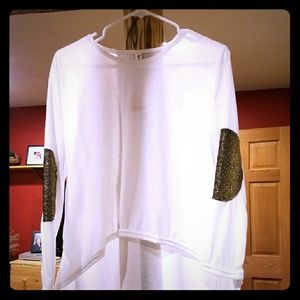 White crop in front long sleeve