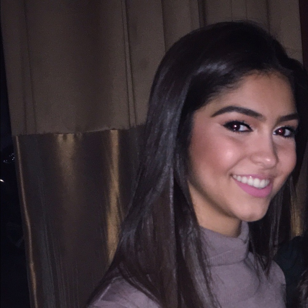 Meet your Posher, Gabriella