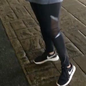 SOLD VS Ultimate leggings