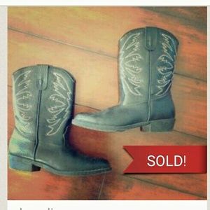 Kids boots