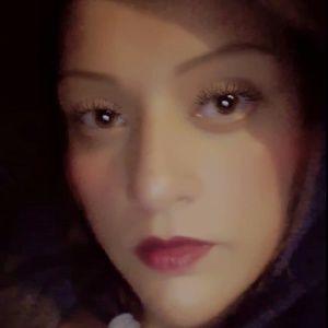 Meet your Posher, Cinthia