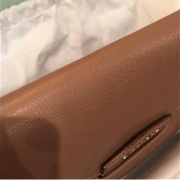 Givenchy Antigona Small Goatskin Clutch Beige - Picture 3 of 5