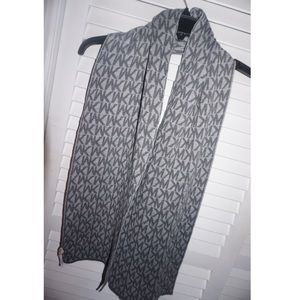 rarely used MK scarf.