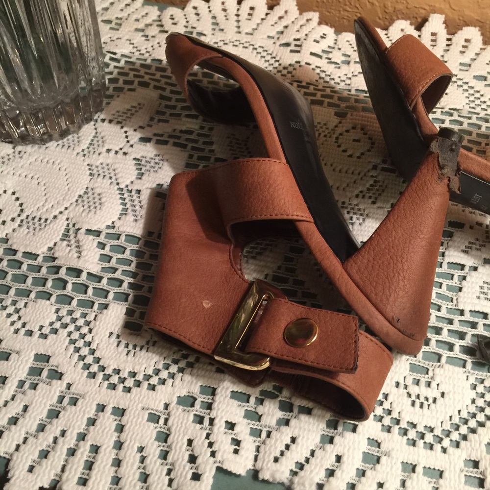 Nine West size 8 M.