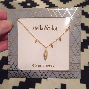 NIB Stella & Dot Aurora Drop Necklace