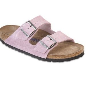 4 HOUR SALE!!!!! Light Pink Birkenstocks!!