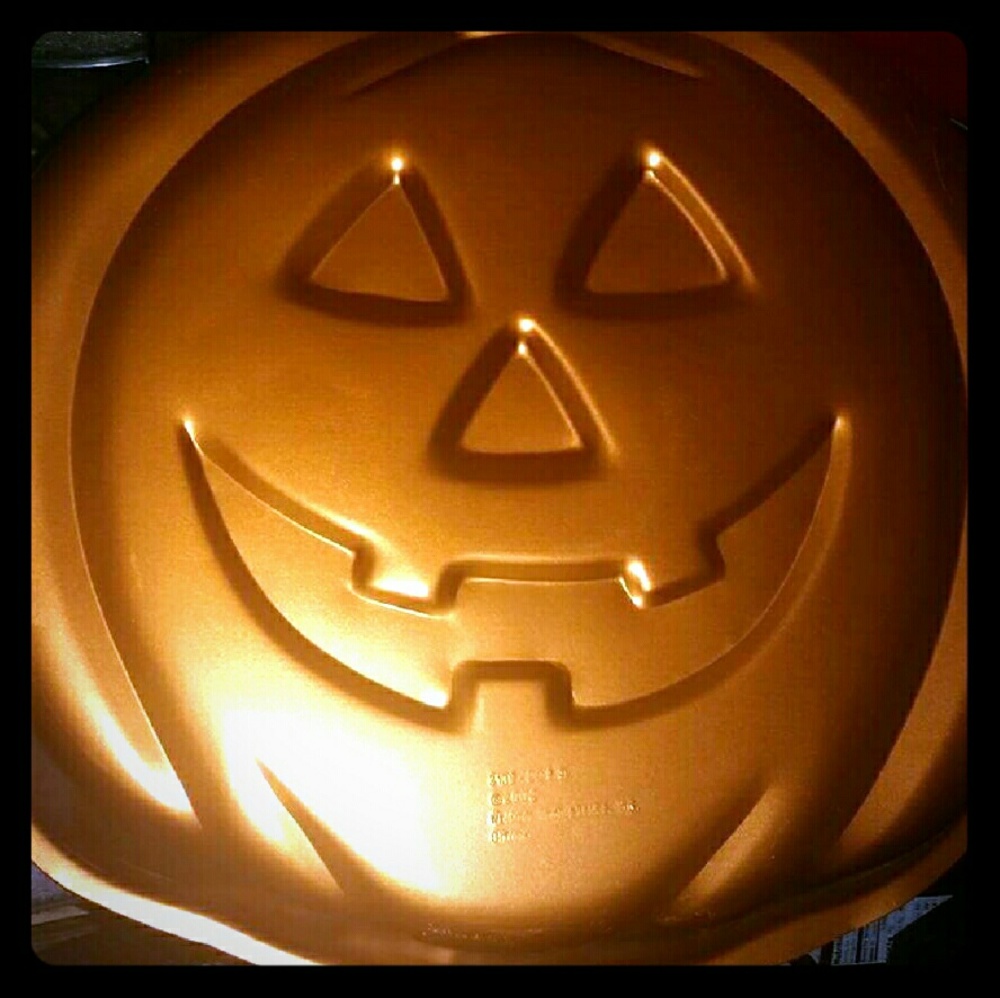 Wilton Cake pan  (Pumpkin)