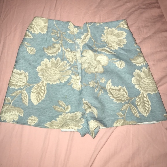 Skort - Picture 2 of 2