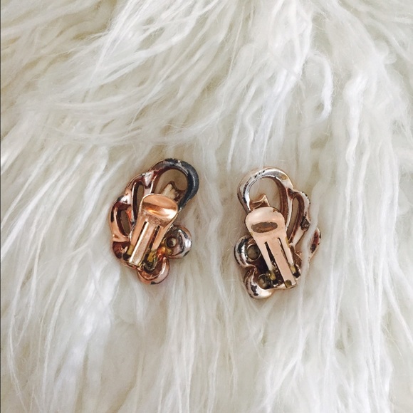 Vintage Earrings - Picture 2 of 4