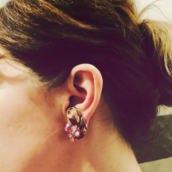 Vintage Earrings - Picture 3 of 4