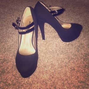 Charlotte Russe black pumps