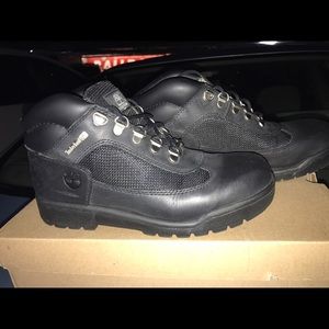 Black Timberlands Kids Waterproof Boot Size 5.5
