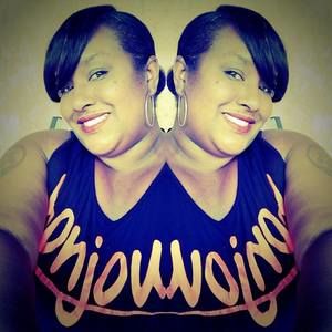 Meet your Posher, Nina