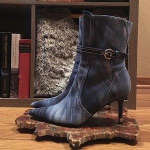 ✨ Claudia Ciuti Heeled Denim Booties ✨