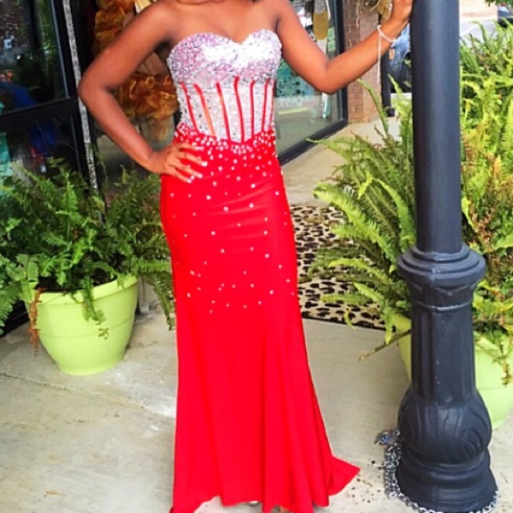 Gorgeous Red Dress