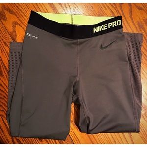 Nike Dri-Fit Crops