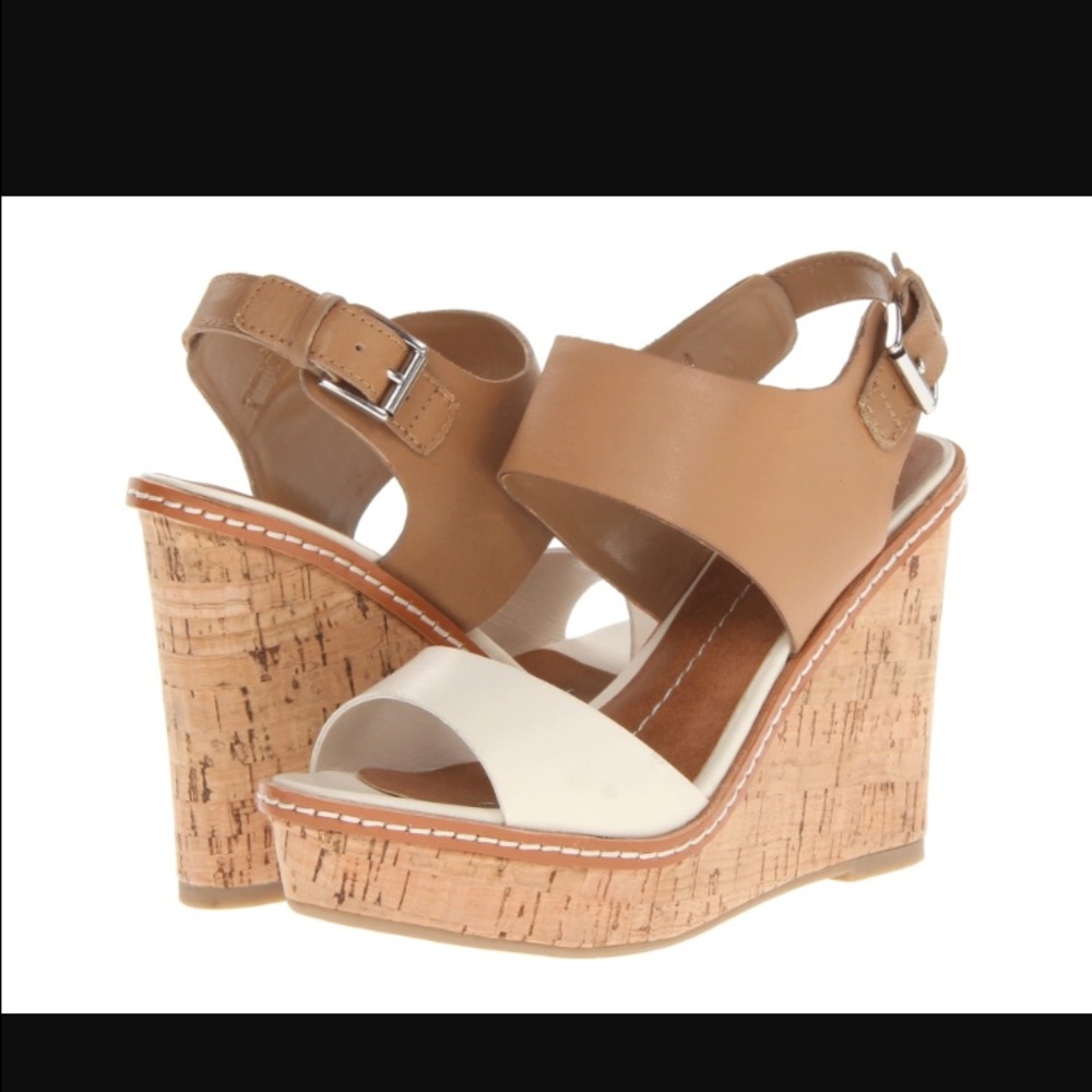 Dolce Vita two tone wedges!