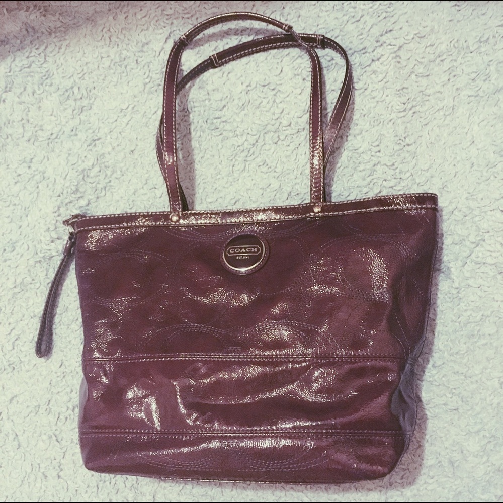 ✨Coach Plum Leather Medium Sized Tote