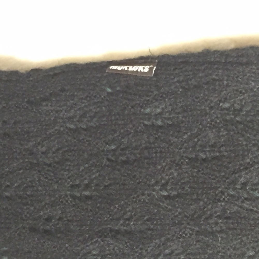 MUK LUKS Infinity Scarf in Black - Picture 4 of 4