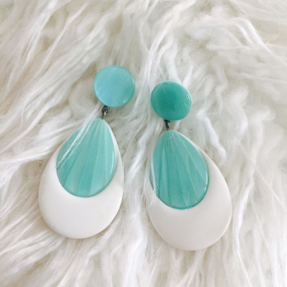 Vintage Earrings - Picture 3 of 6