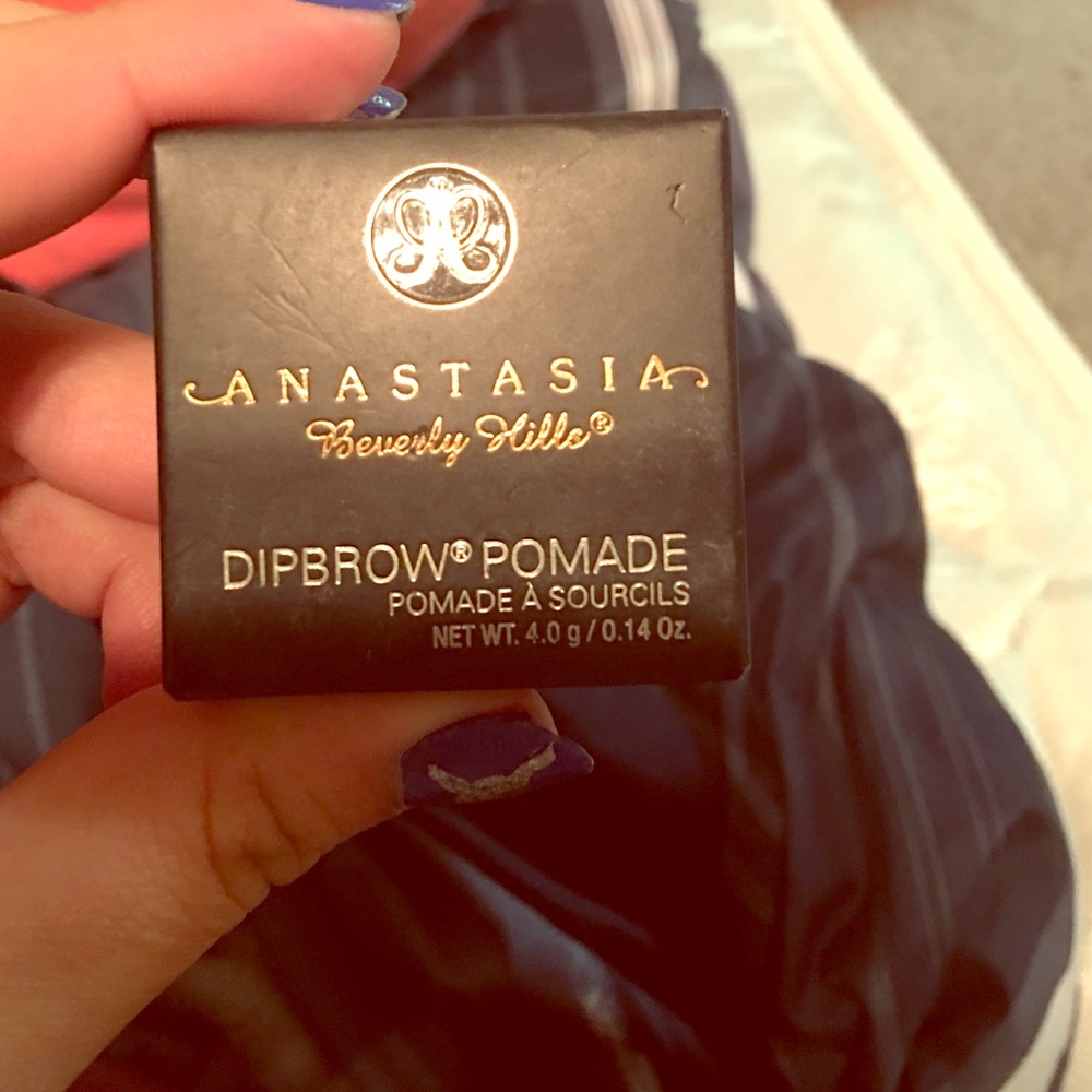 Anastasia Beverly Hills dipbrow pomade