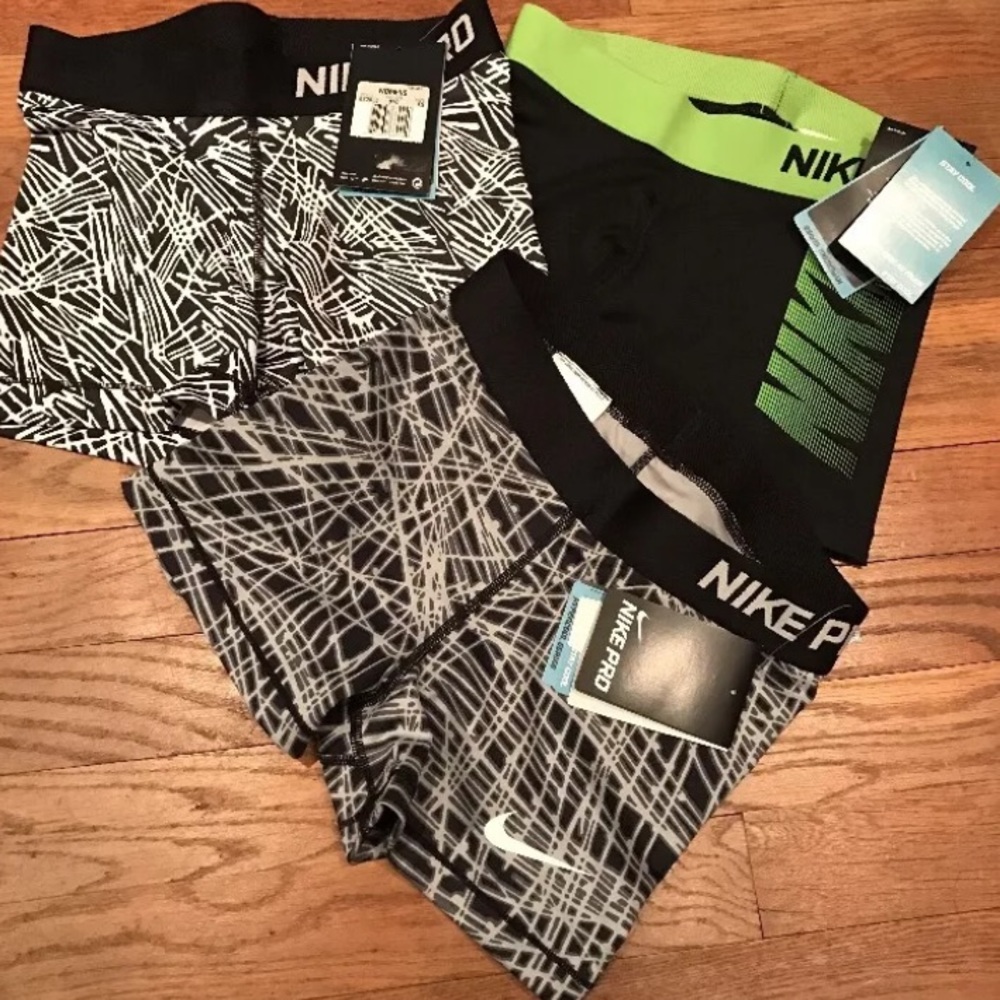 Nike Pro Compression Shorts Bundle XS