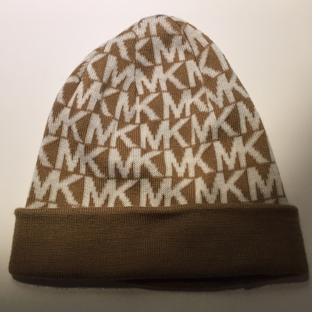 Like new - Michael Kors Women Beanie