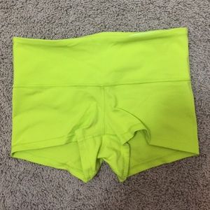 Lululemon Boogie Shorts - Size 4
