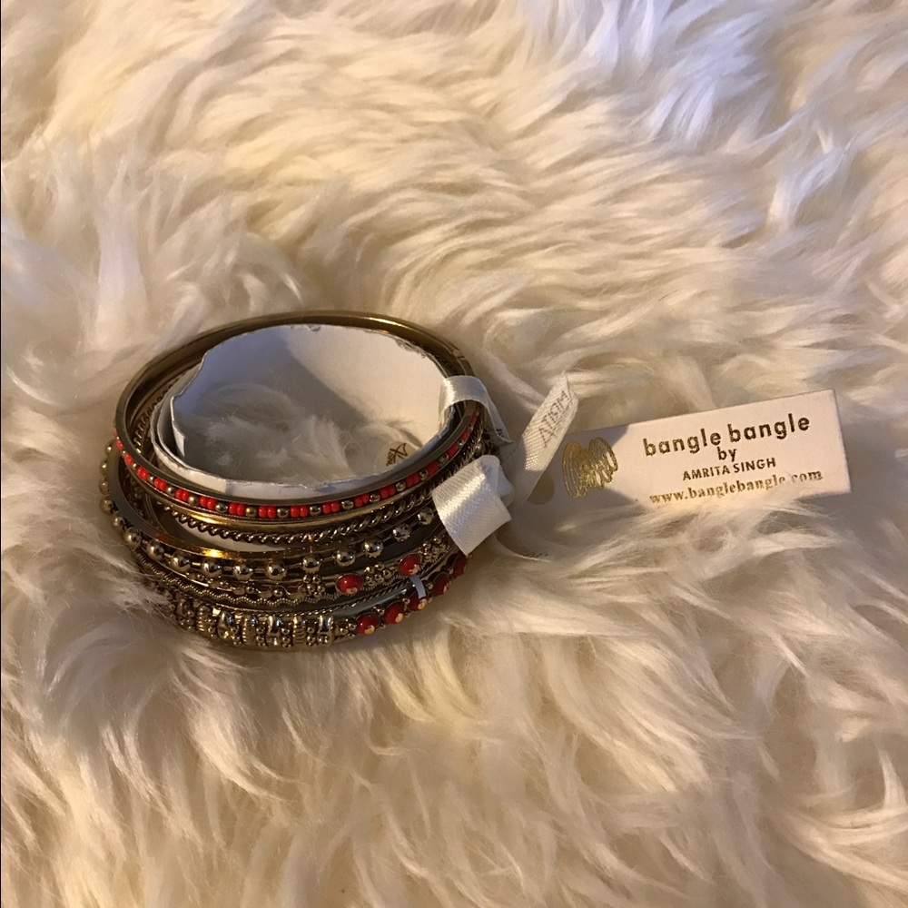 Amrita singh bangle set