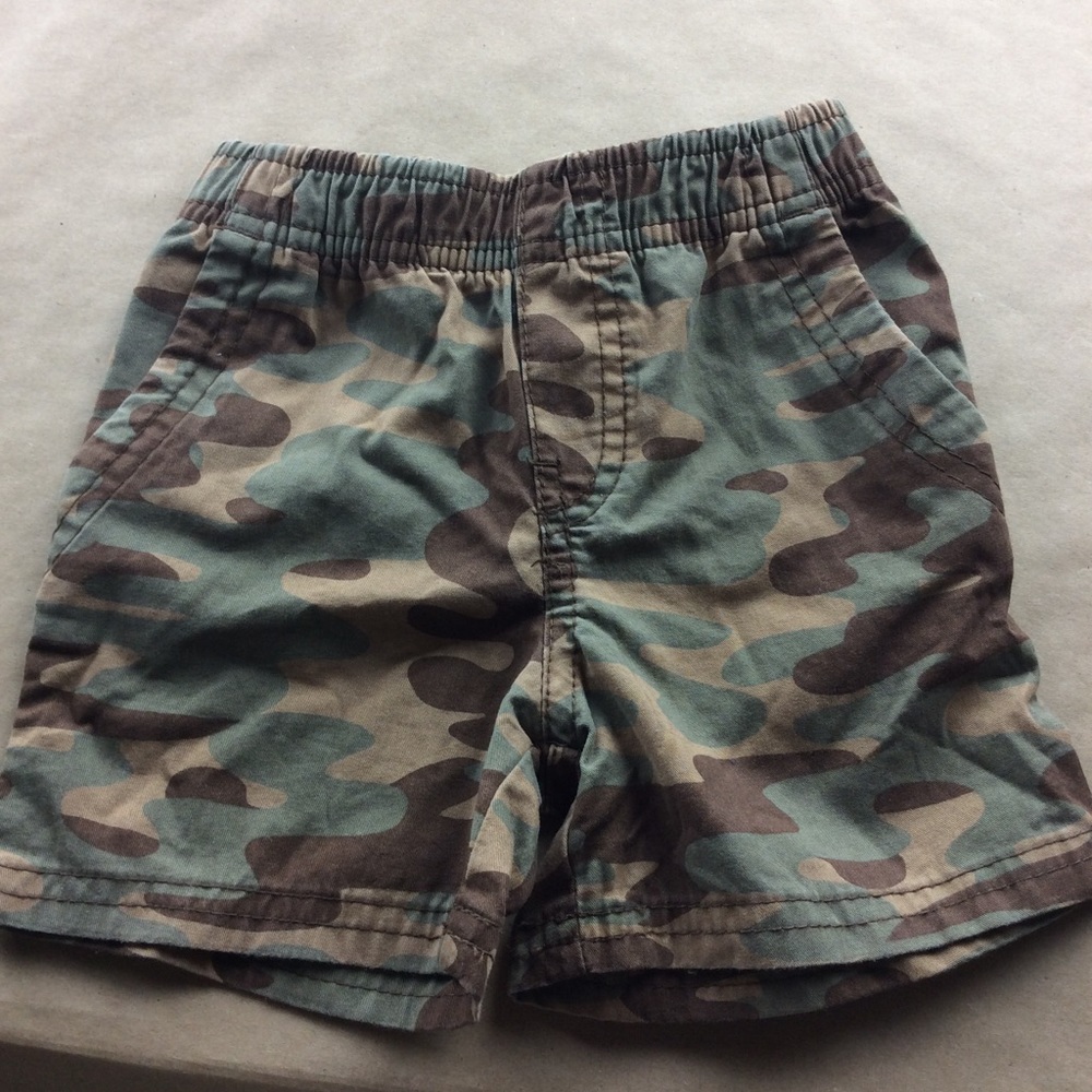 Circo Army fatigue shorts