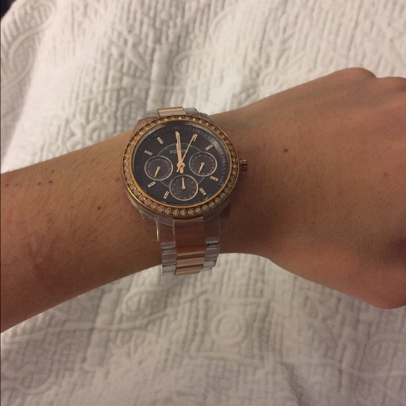 Rose gold and clear Fossil watch - Picture 2 of 4