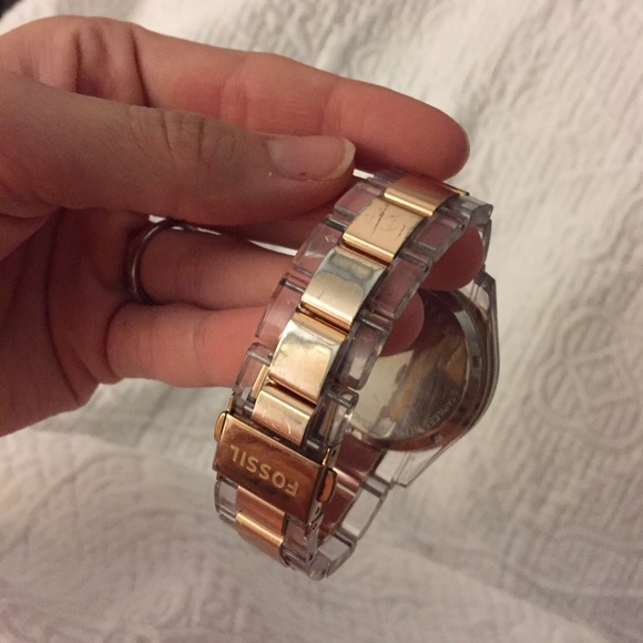 Rose gold and clear Fossil watch - Picture 4 of 4