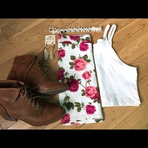 Floral bodycon mini skirt.