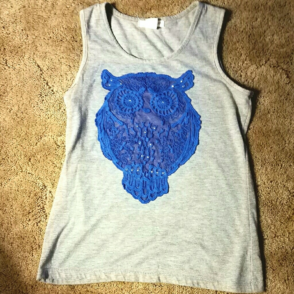 Grey girl tank top (scarf & cardigan extra)