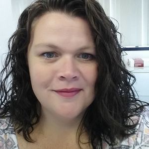 Meet your Posher, Cynthia