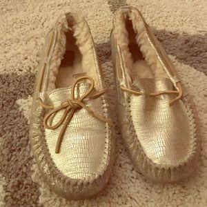 Ugg metallic slippers 😍