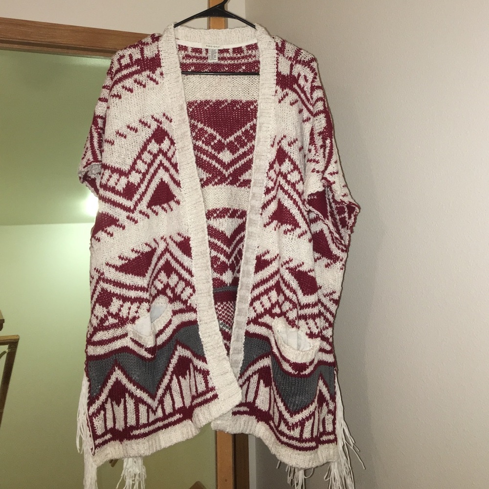 Sleeveless Cardigan with tassels