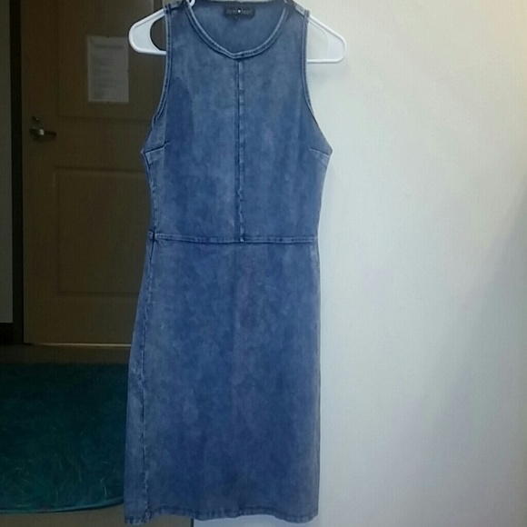 Dress - Picture 1 of 1