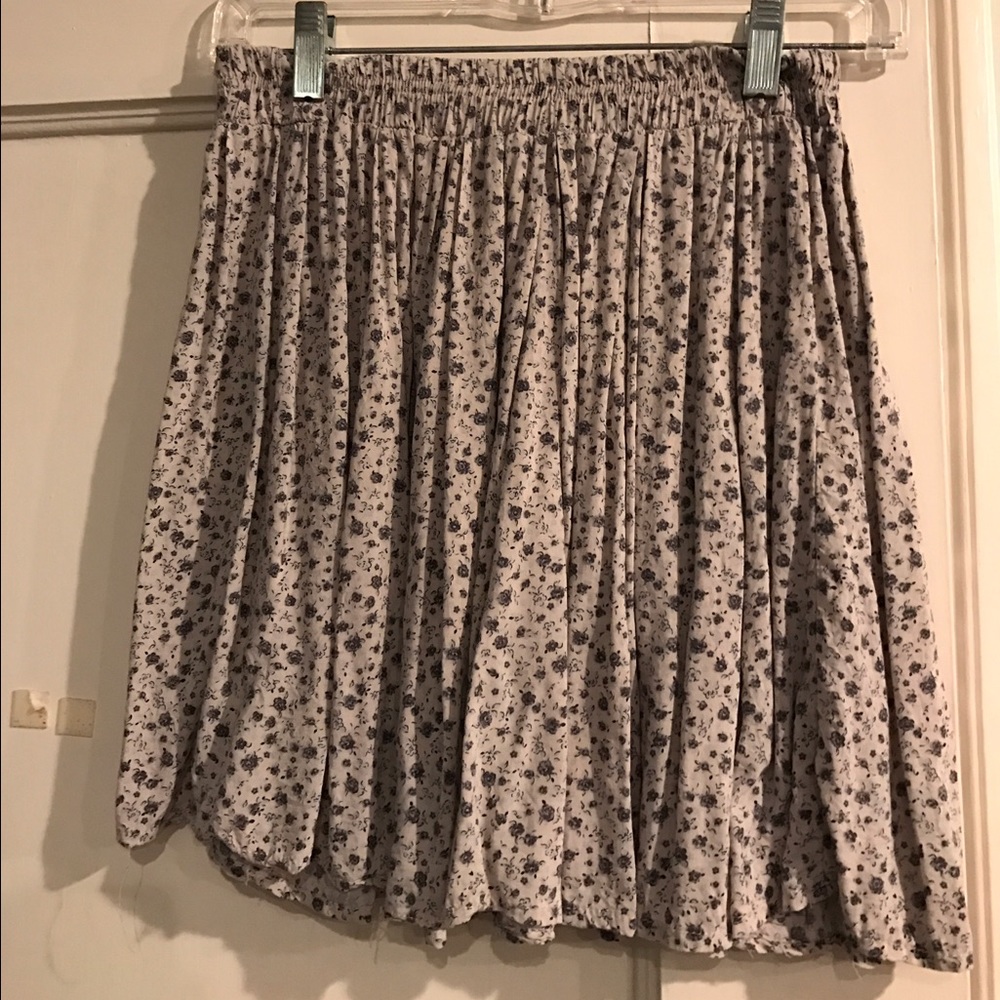 Brandy Melville- Skirt