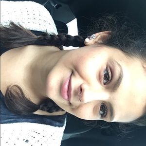 Meet your Posher, Angela