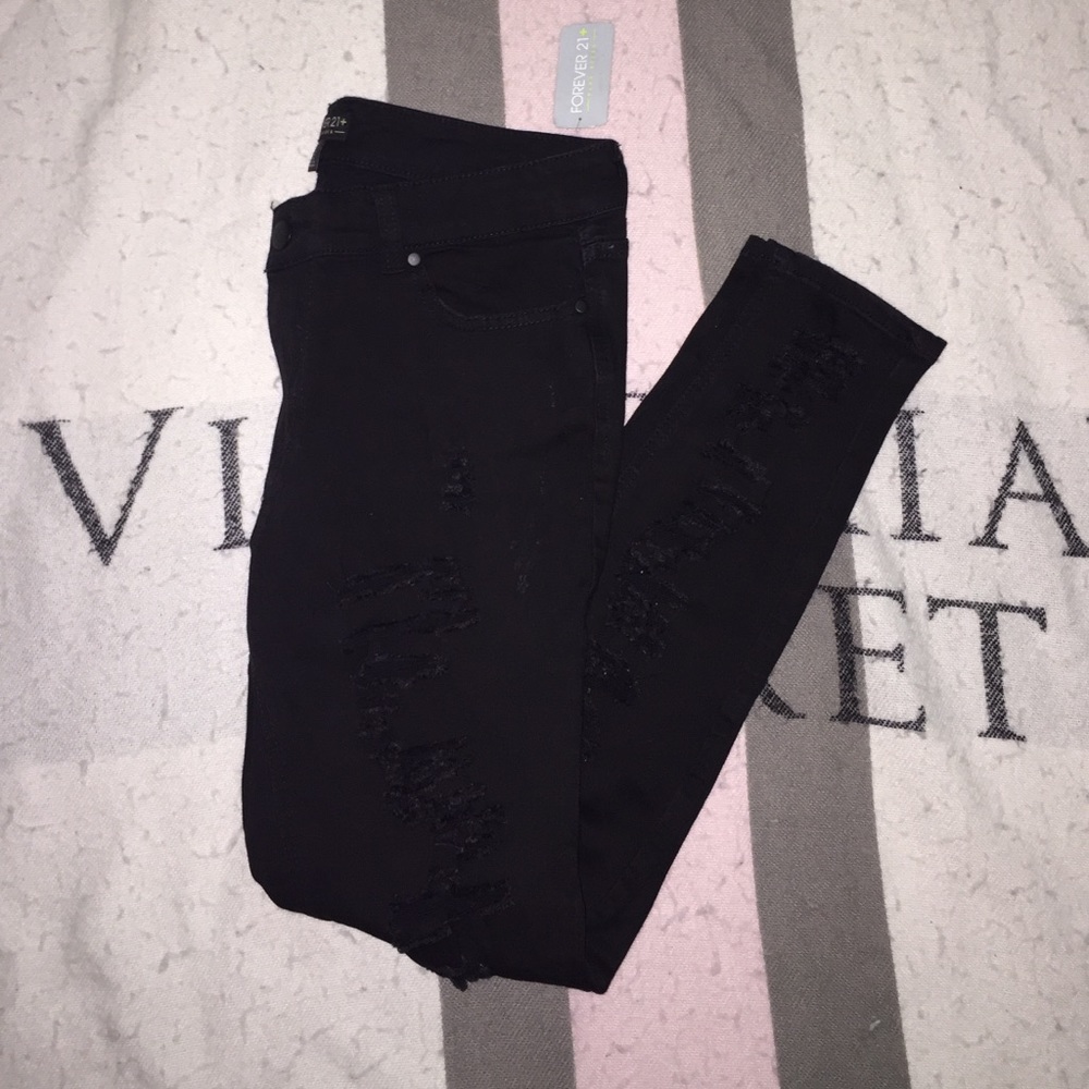 Forever 21-Plus size- ripped jeans