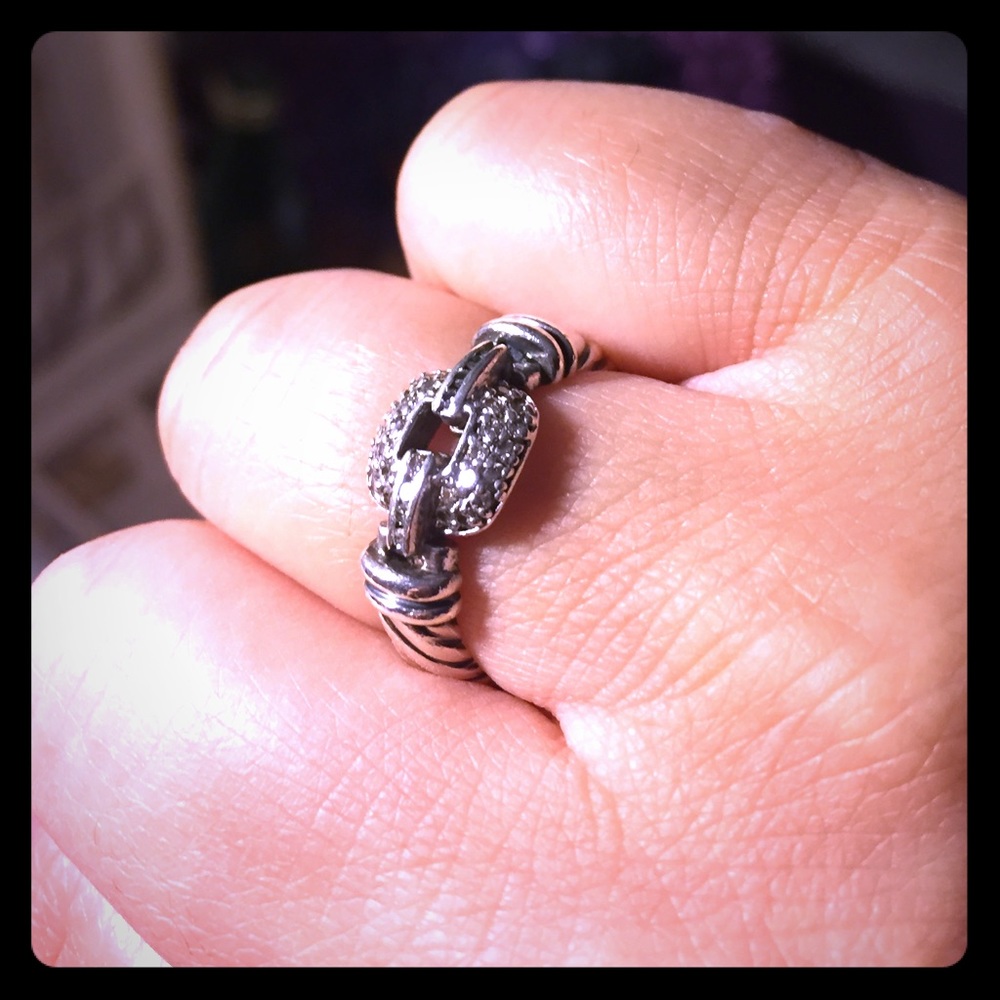 ❌❌SOLD❌❌David Yurman Pave ring size 6.5.