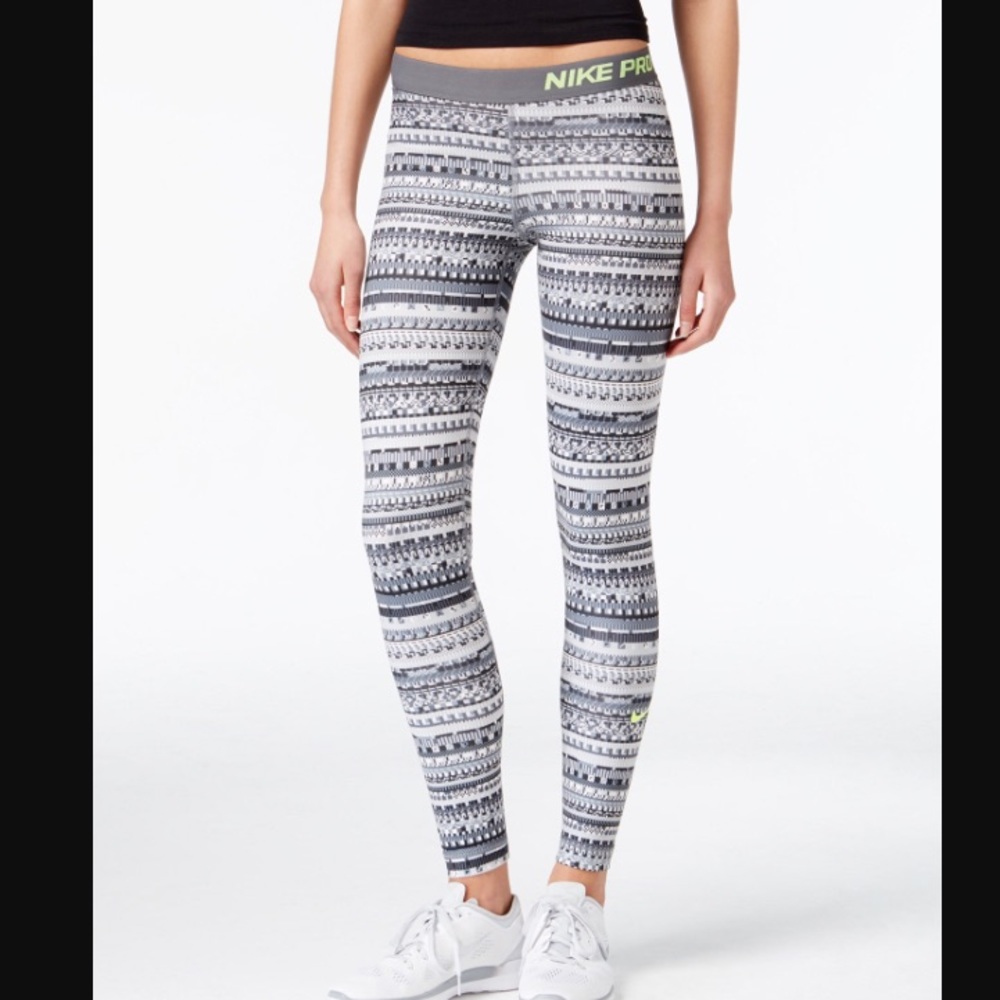Women's Nike Pro Core Leggings