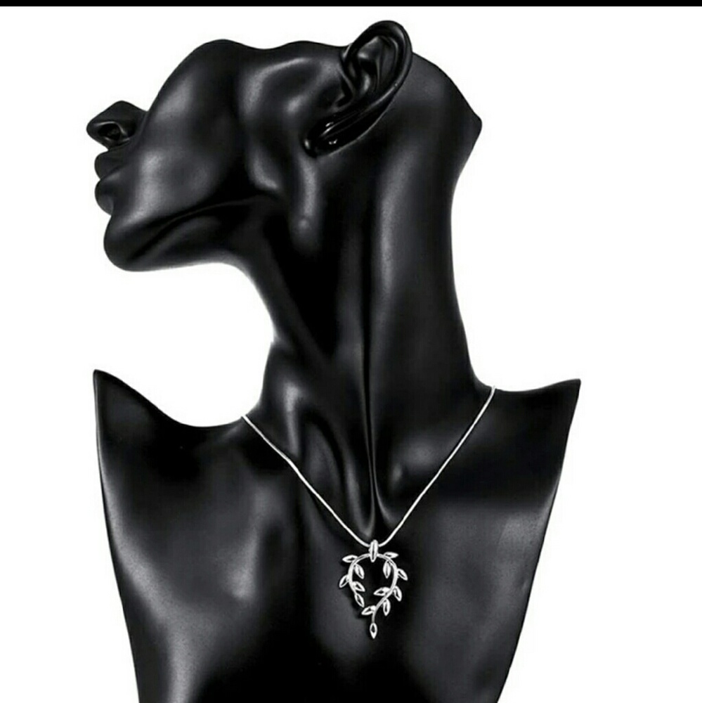 Beautiful Sterling silver Necklace/ New/ $40