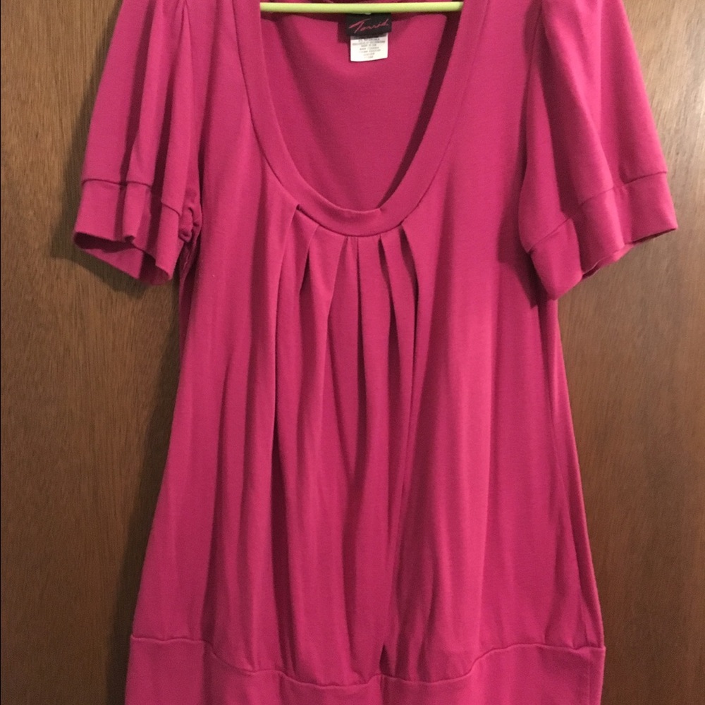 Torrid banded bottom scoopneck pink top 2x