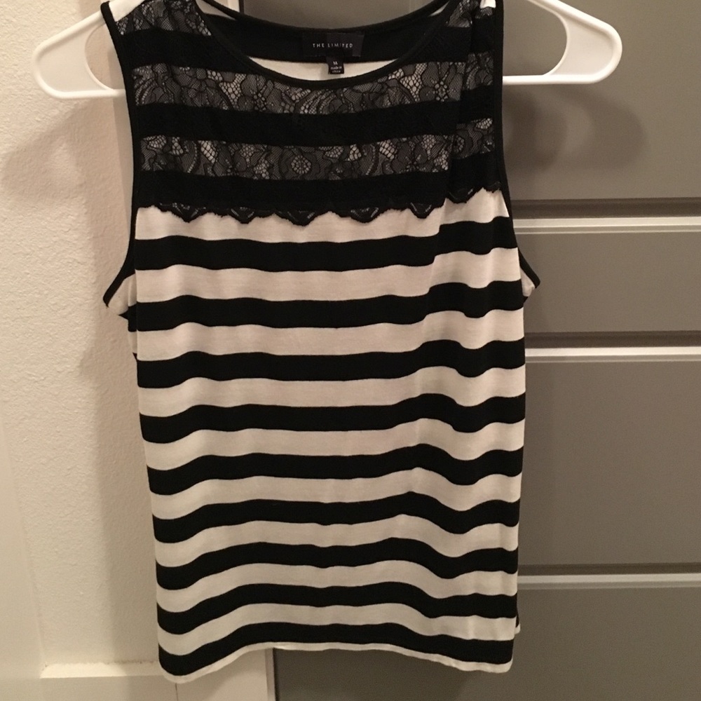Black and white lace trim fitted shirt!  Size M