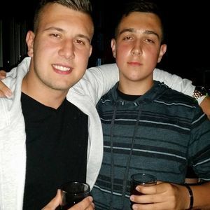 Meet your Posher, Elvis