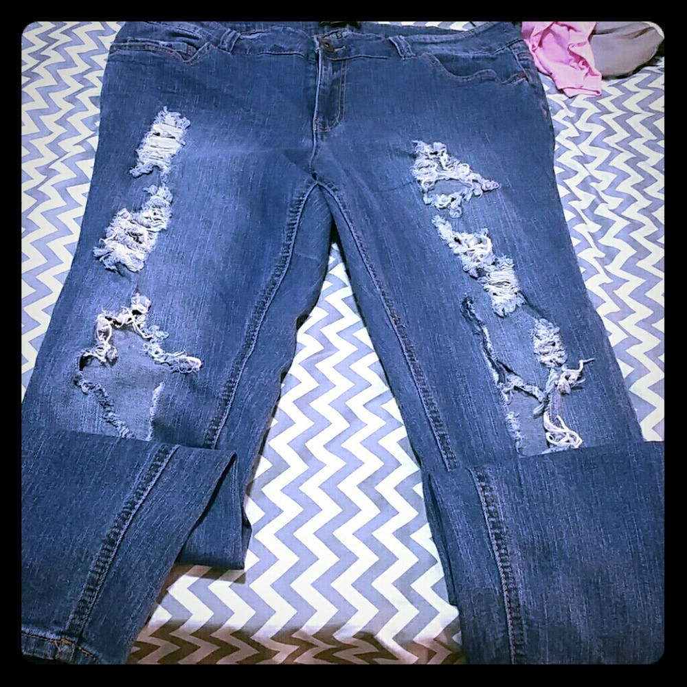 Forever 21+ skinny distressed jeans