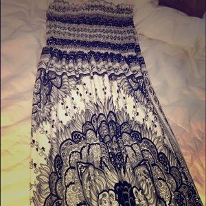 Black and white mandala printed maxi tube dress