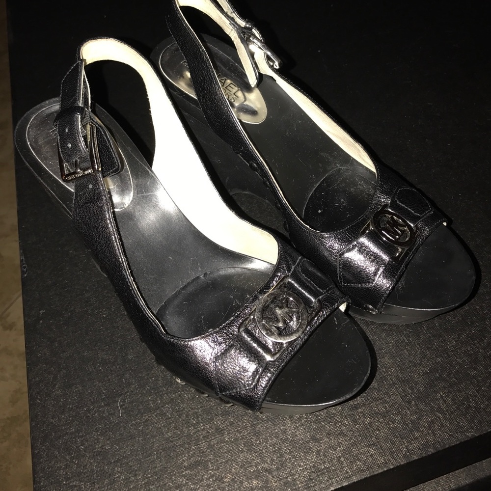 MK BLACK WEDGE
